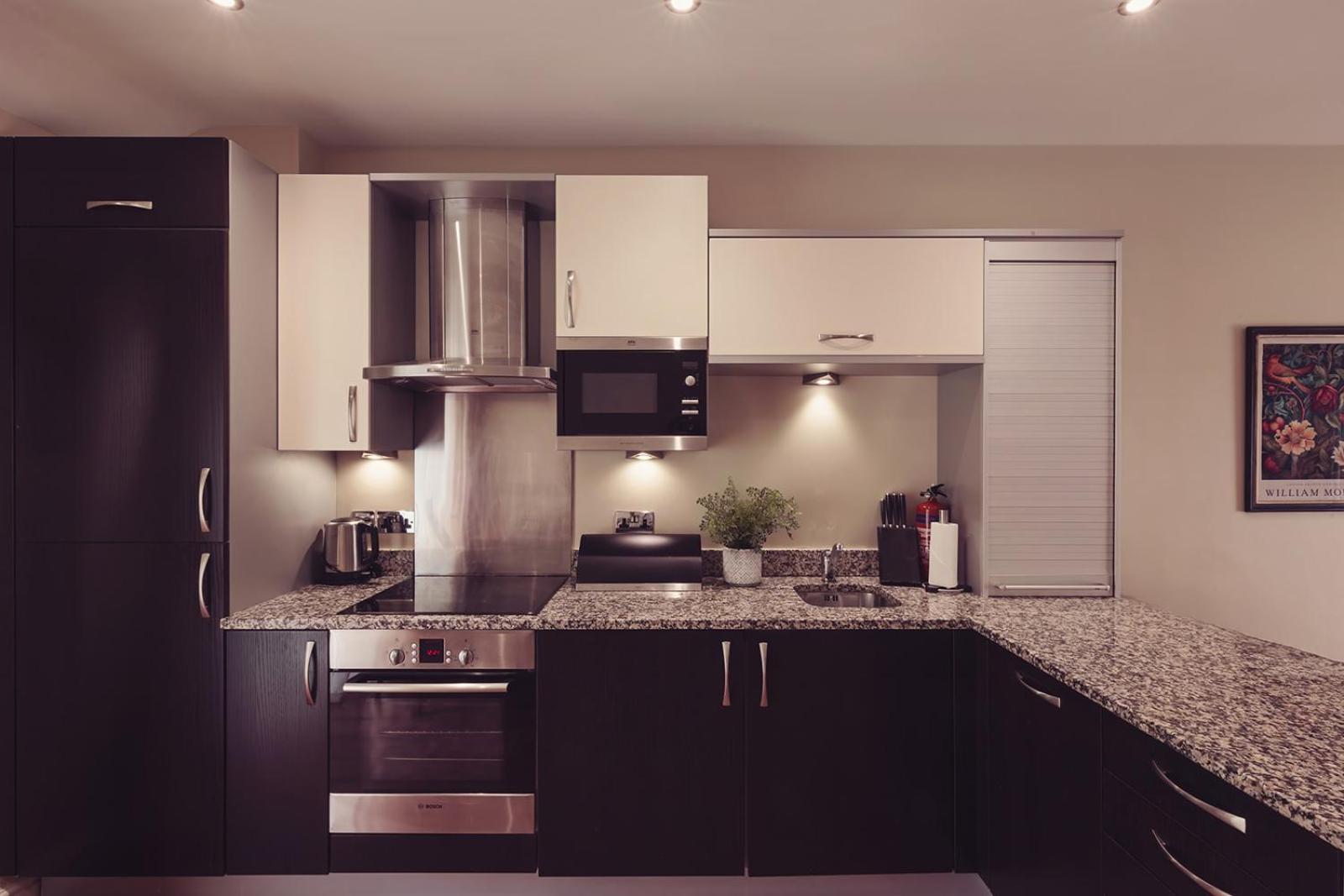 Longlands Inn & Cottages Carnforth Eksteriør bilde A modern kitchen