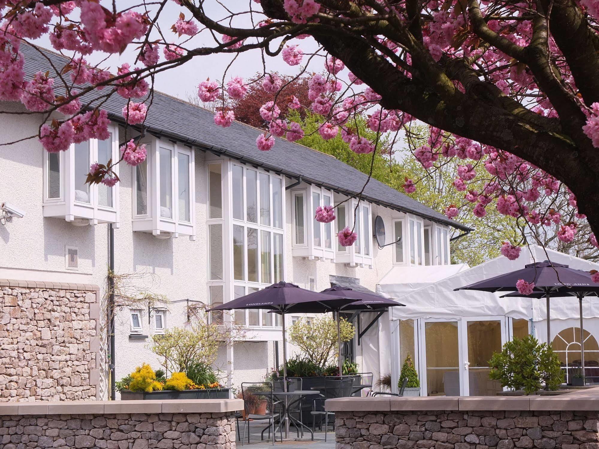 Longlands Inn & Cottages Carnforth Eksteriør bilde The hotel in 2011